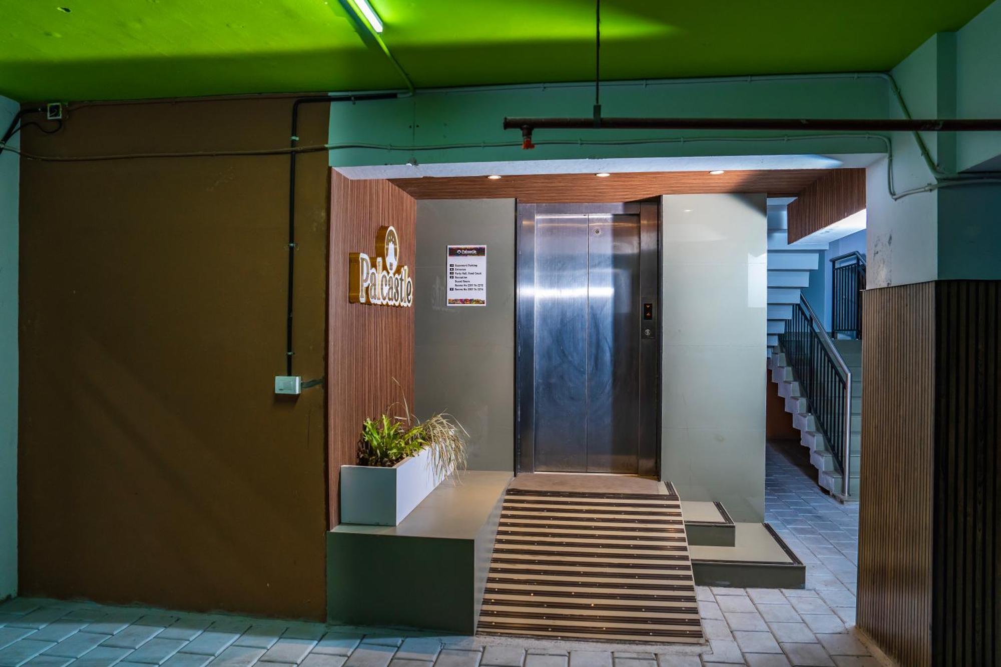 Palcastle Regency Hotell Palakkad Eksteriør bilde
