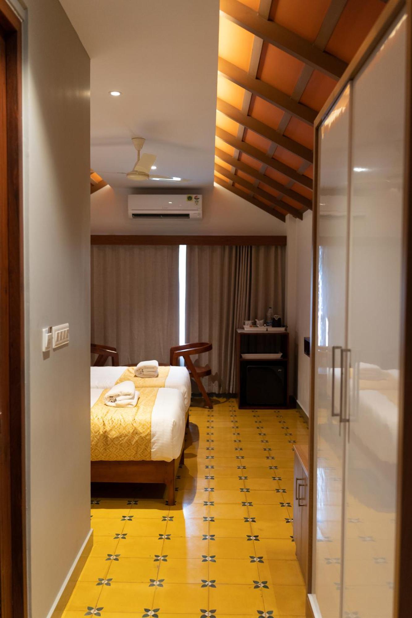 Palcastle Regency Hotell Palakkad Eksteriør bilde