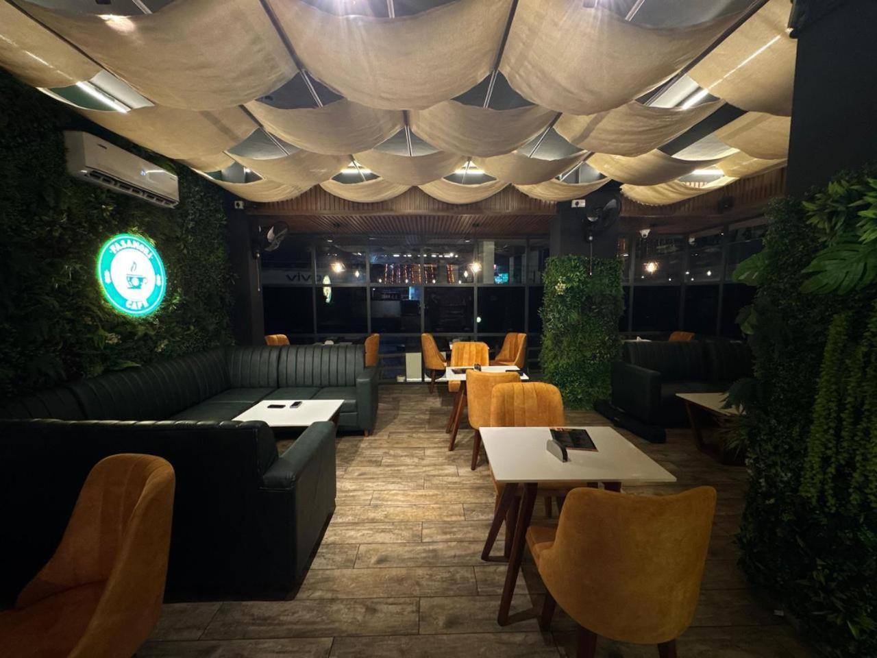 Palcastle Regency Hotell Palakkad Eksteriør bilde